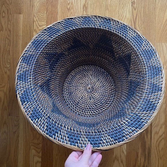 Large Handwoven Rattan Wicker Flare Basket Boho Home Decor - Picture 5 of 16